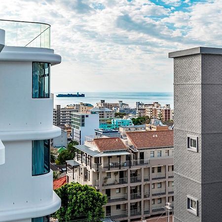 Strand Beach, Magnificent Apartment... Sea Point Cape Town Luaran gambar