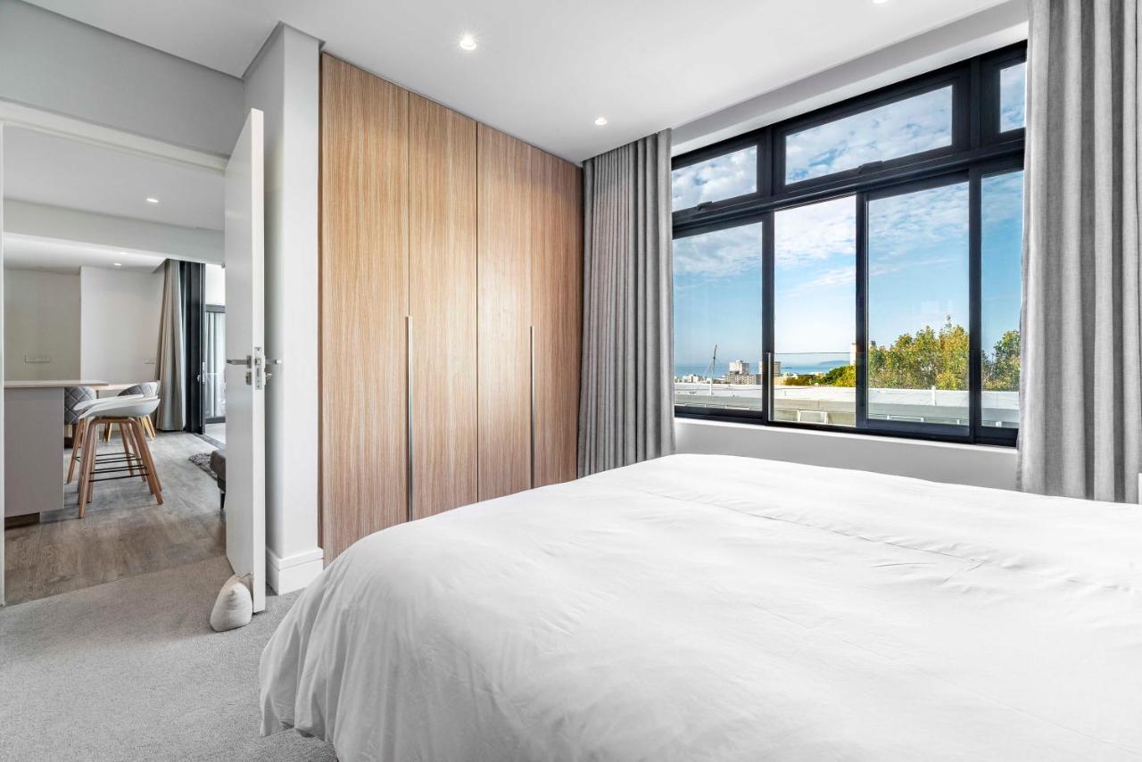 Strand Beach, Magnificent Apartment... Sea Point Cape Town Luaran gambar