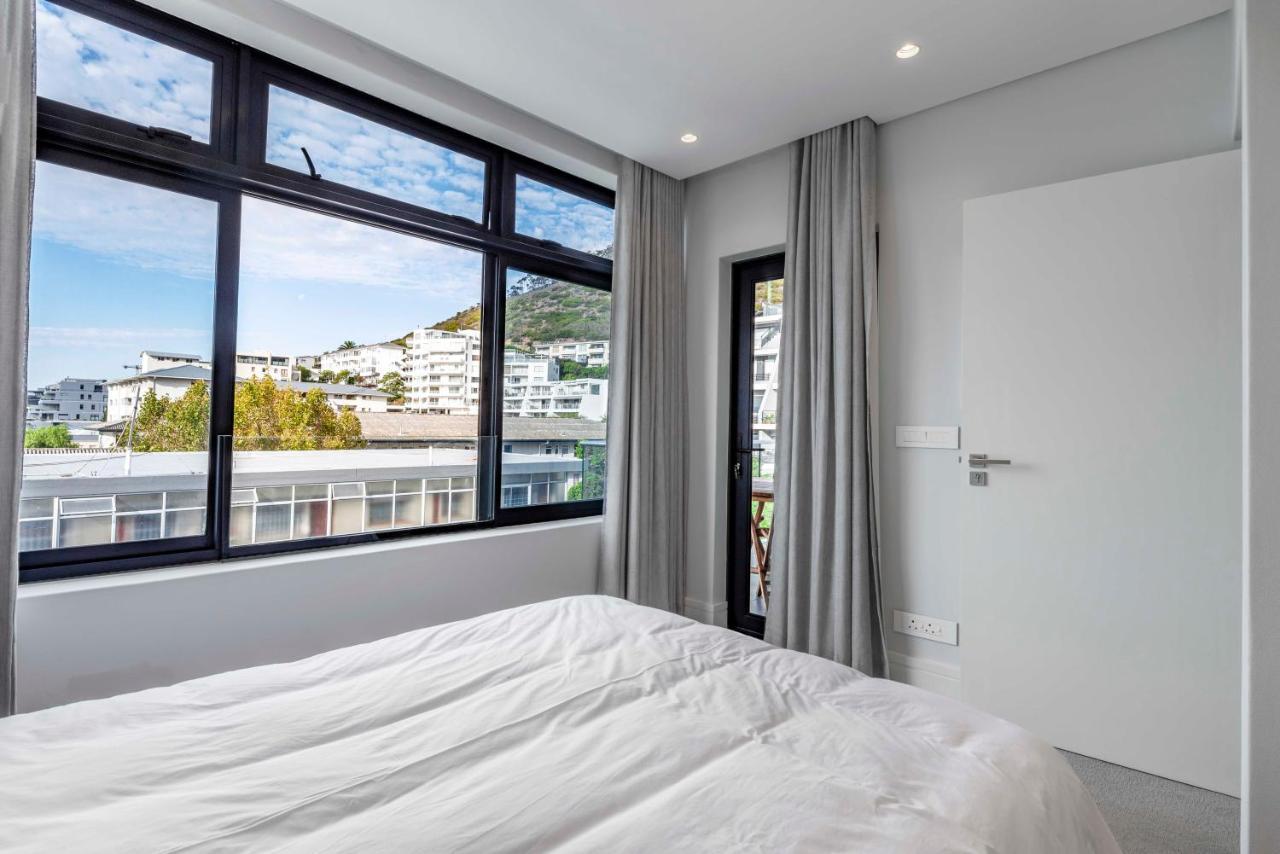 Strand Beach, Magnificent Apartment... Sea Point Cape Town Luaran gambar